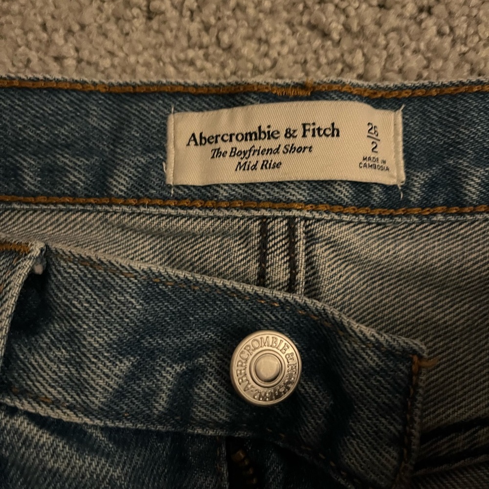 Abercrombie shorts - Picture 2 of 2